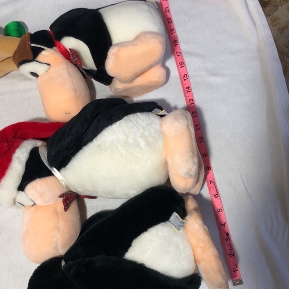Vintage Dakin Penguins Set of 3 Christmas Stuffed Animals The Washington Post - Picture 7 of 8